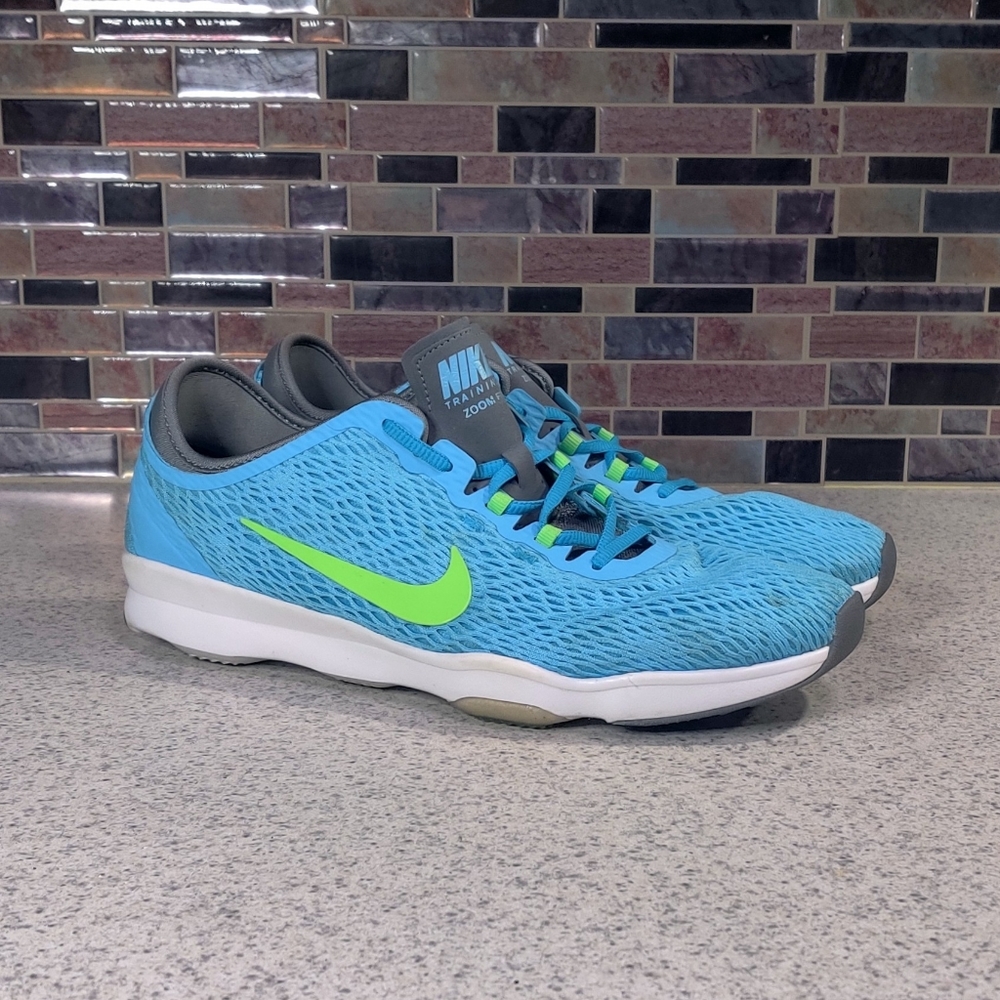 Nike women's Zoom Fit sz 10